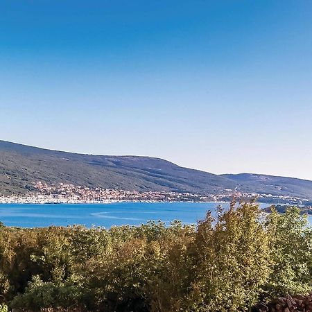 Stunning Apartment In Kornic With House Sea View 외부 사진